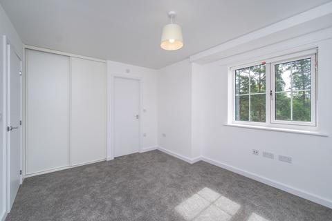 3 bedroom semi-detached house to rent, Wheldon Lane, Crowthorne