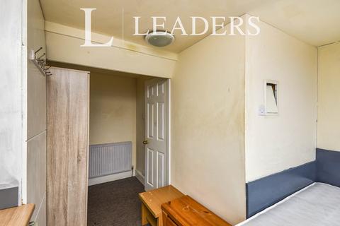 1 bedroom in a house share to rent, Thornton Road