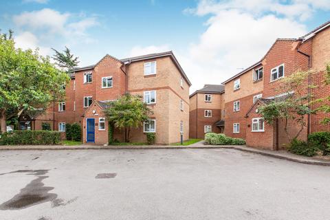 1 bedroom apartment to rent, Corfe Place