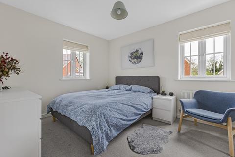 33 Badgers Drive, Wantage, OX12 9WJ