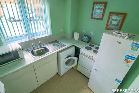 1 bedroom apartment for sale, Danbury Crescent, South Ockendon, RM15