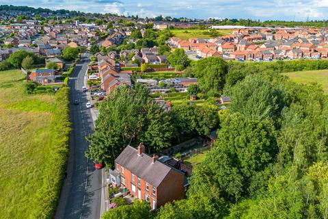 3 bedroom end of terrace house for sale, Spark Lane, Mapplewell