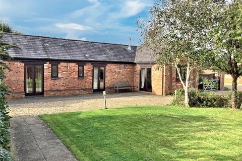 3 bedroom barn conversion for sale, Lenborough Road, Gawcott, Buckinghamshire.