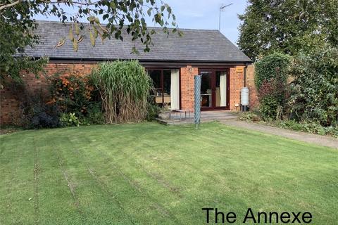 3 bedroom barn conversion for sale, Lenborough Road, Gawcott, Buckinghamshire.