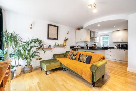 2 bedroom flat for sale, Hamlet Road, Crystal Palace