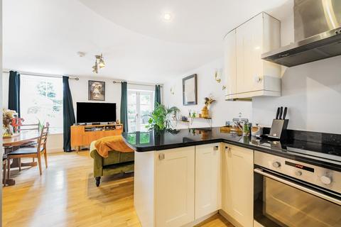 Flat A, 25 Hamlet Road, London, SE19 2AP