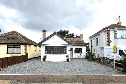 2 bedroom detached bungalow for sale, Lympstone Close, Westcliff on sea, Westcliff on sea,