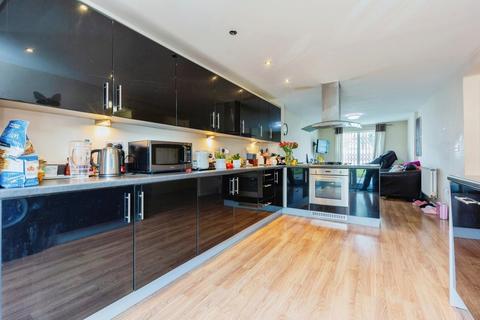 5 bedroom semi-detached house for sale, Darley Avenue, Manchester M21