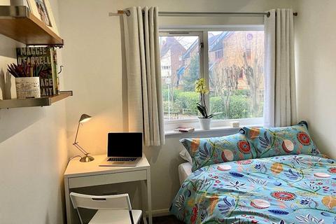 Property to rent, Bywater Place, London, SE16