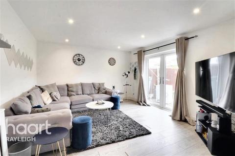3 bedroom terraced house to rent, Longmead, Basildon