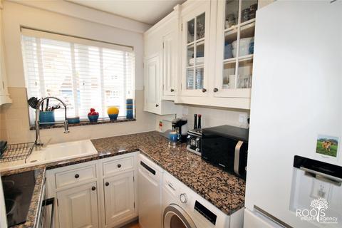 3 Tomlin Close, Thatcham, RG19 3XY