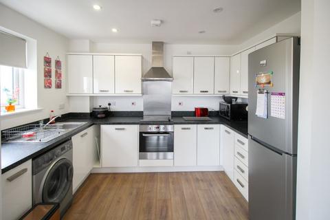 1 bedroom apartment for sale, Samuel Garside House,  De Pass Gardens, IG11