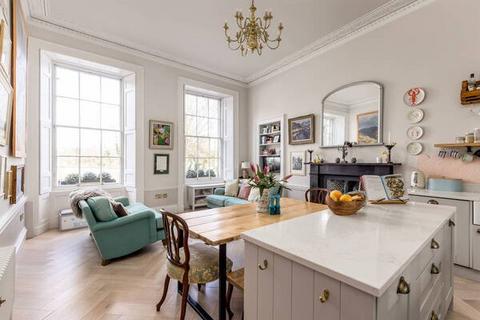 12 Brandon Street, Edinburgh, EH3 5DX