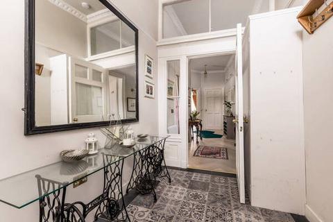 12 Brandon Street, Edinburgh, EH3 5DX