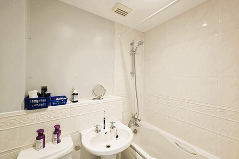 42 Beckett Road, Andover, SP10 3HT