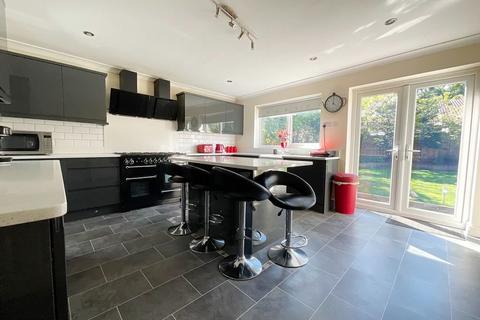 5 bedroom detached house for sale, Waterloo Road, Southport PR8