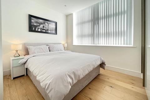 2 bedroom flat for sale, Carlow Street, London, NW1
