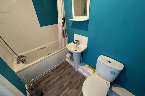 2 bedroom apartment to rent, Northumberland Court, Blyth, NE24 1LD