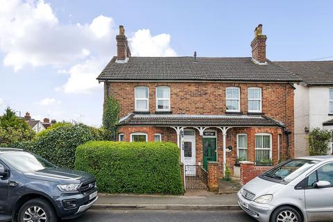 3 Chapel Road, Warlingham, CR6 9LH