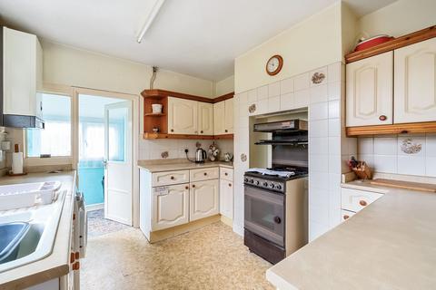 3 Chapel Road, Warlingham, CR6 9LH