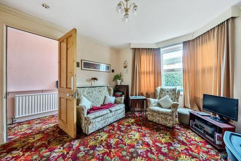 3 Chapel Road, Warlingham, CR6 9LH
