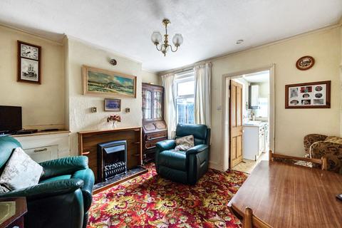 3 Chapel Road, Warlingham, CR6 9LH
