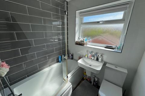1 bedroom semi-detached house to rent, Berrishill Grove, Whitley Bay