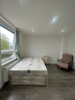 1 bedroom semi-detached house to rent, Slaithwaite Road, London, Greater London, SE13 6DJ
