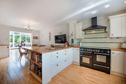 5 bedroom detached house for sale, Pine View Close, Haslemere, Surrey