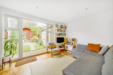 2 bedroom flat for sale, Herschell Road, London