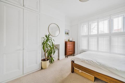 2 bedroom flat for sale, Herschell Road, London