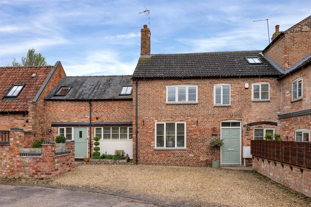 Glebe Court, Great Dalby, Melton Mowbray 3 bed barn conversion - £399,000