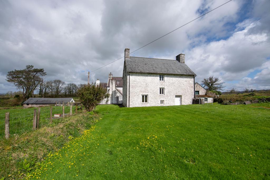A page 160424 Heol Ddu Farm Cefneithin 010.jpg