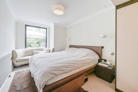 3 bedroom flat for sale, Brondesbury Villas, Queen's Park, London, NW6