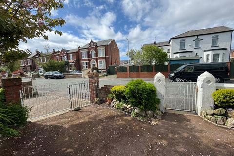 4 bedroom detached house for sale, Hampton Road, Southport, PR8 6QD