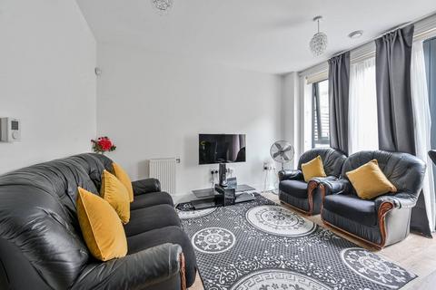 15 Bermuda Way, London, E1 4GB