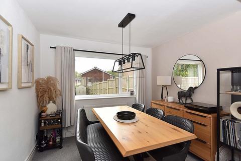 33 Boothfields, Knutsford, WA16 8JU