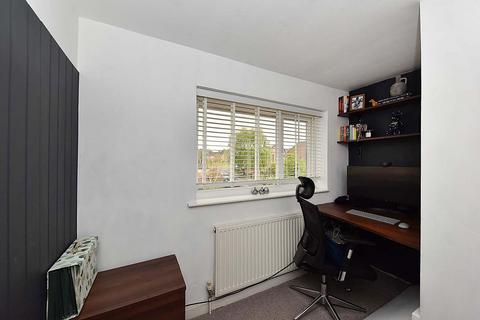 33 Boothfields, Knutsford, WA16 8JU