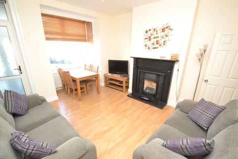 1 bedroom in a house share to rent, St. Vincents Road, Pudsey, LS28