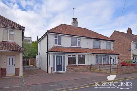 3 bedroom semi-detached house for sale, Milton Avenue, King's Lynn PE30