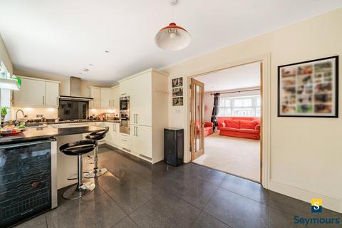Hops Cottage Barnett Lane, Wonersh, Guildford, GU5 0RZ