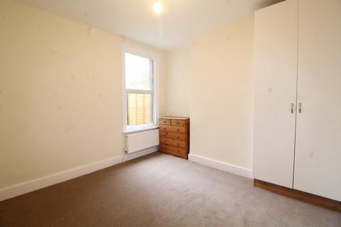1 bedroom maisonette to rent, Harrington Road, London, SE25