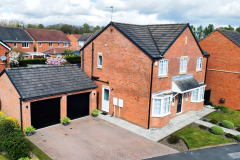 4 bedroom detached house for sale, Chipchase Court, Woodstone Village DH4
