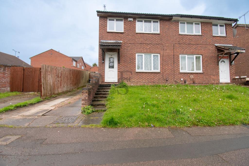 Heatherbrook Road, Beaumont Leys 3 bed semidetached house for sale £