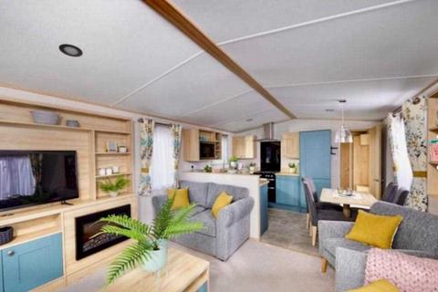 2 bedroom static caravan for sale, Abi Roecliffe, Hoburne Park, Christchurch