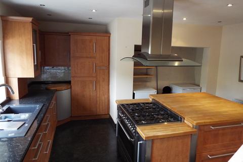 2 bedroom flat to rent, Woburn, Milton Keynes MK17
