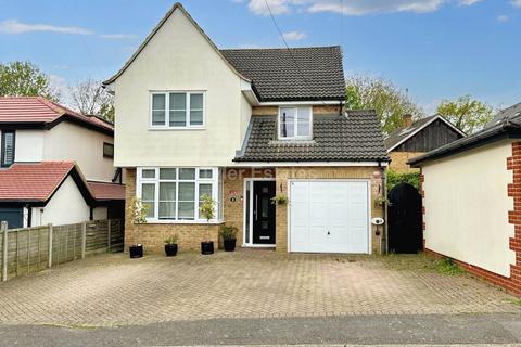 5 bedroom detached house for sale, Highland Grove, Billericay CM11