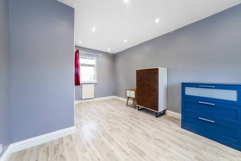 1 bedroom flat for sale, Harrow Road, London W9
