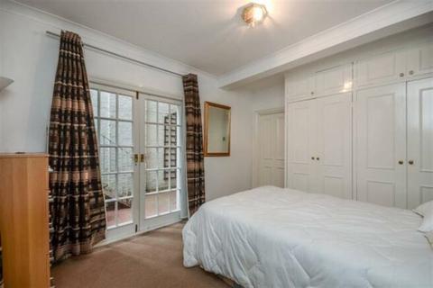 2 bedroom apartment to rent, Beaufort Gardens, Knightsbridge, London, SW3