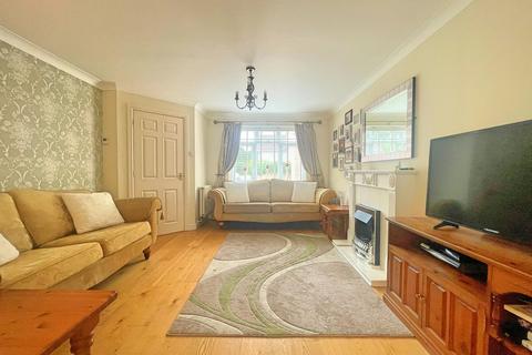 3 bedroom end of terrace house for sale, Southgate Crescent, Tiptree, Colchester, CO5